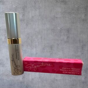 Mary Kay MK Signature Flawless Mascara Brown 9224 .42oz New Box Thickening